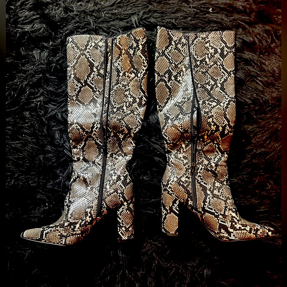 Black & Grey Snakeprint Boots